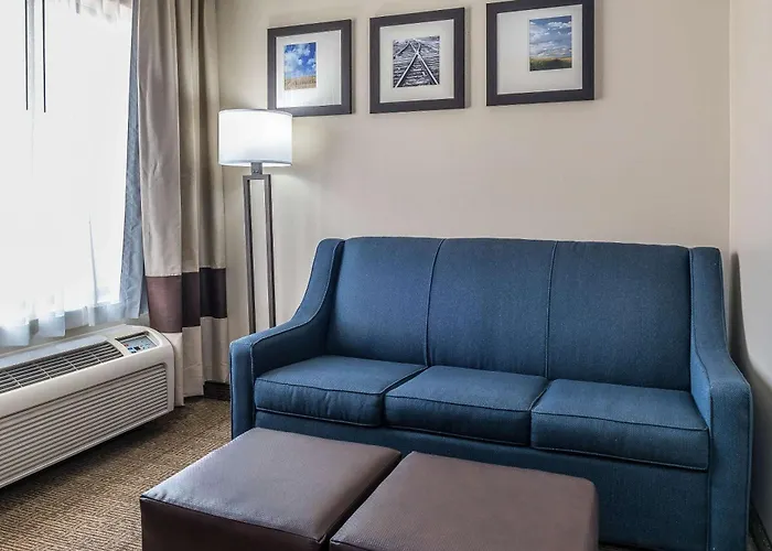 Comfort Suites