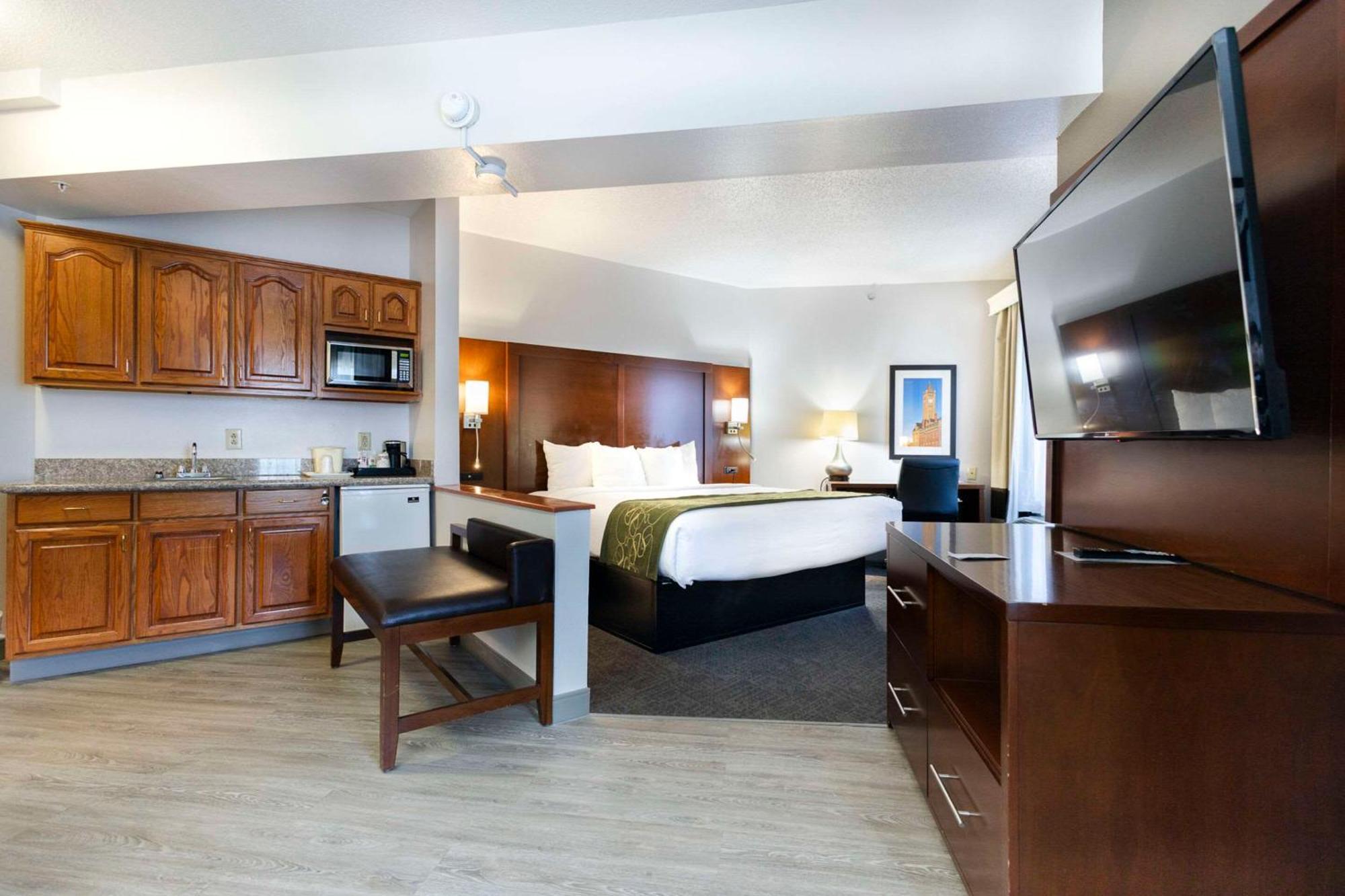 Comfort Hotel 3*